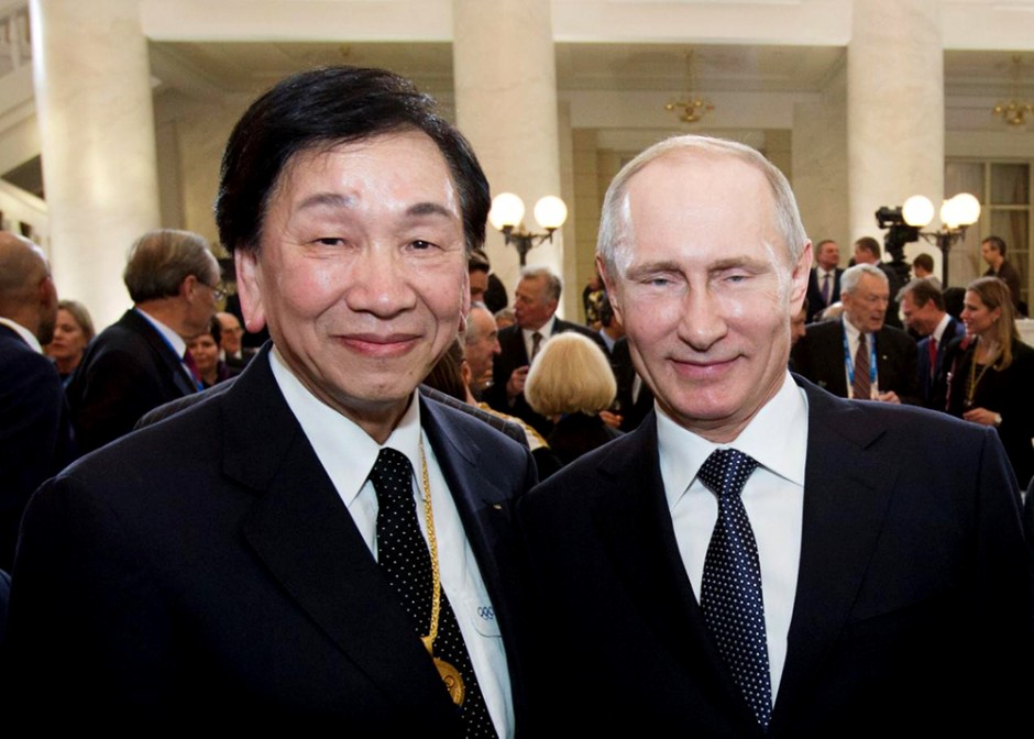 2014年2月14日，索契冬奥会上吴经国先生于俄罗斯总统普京先生合影