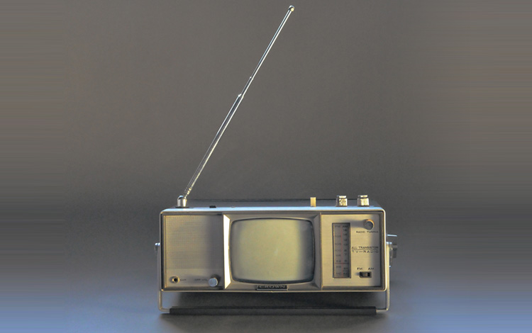 萨马兰奇生前使用的便携电视
